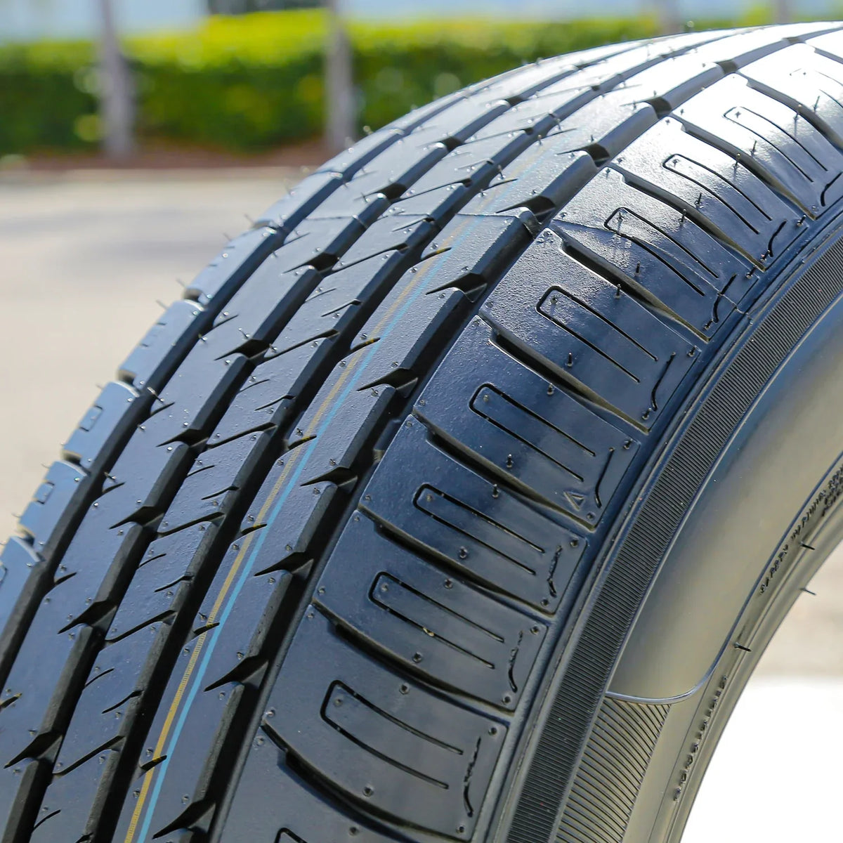 Armstrong Blu-Trac PC 215/65R17 99V A/S All Season Tire Fits: 2011-14  Mustang Base, 2005-07 Chrysler 300 Touring